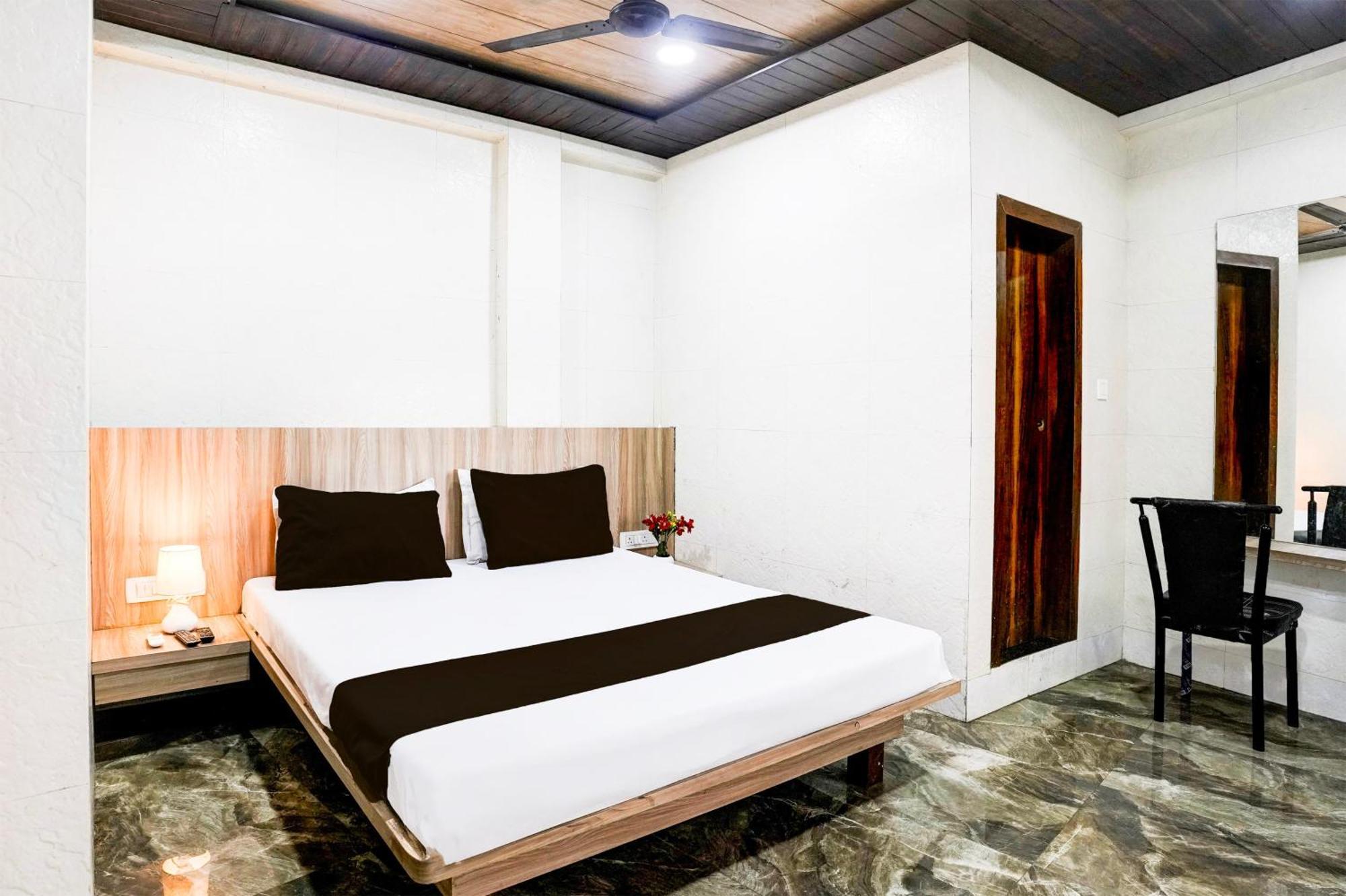 Super Hotel O Dombivali Formerly Pk Lodging Dombivli Extérieur photo
